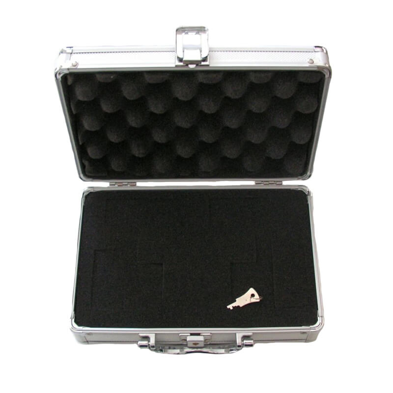 Geamantan pentru oculare si filtre image 1